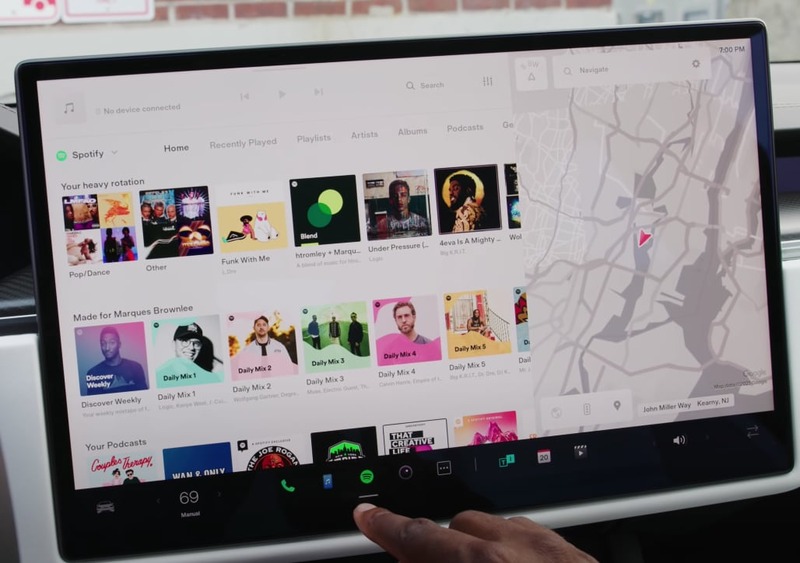 Spotify in Tesla über die integrierter App